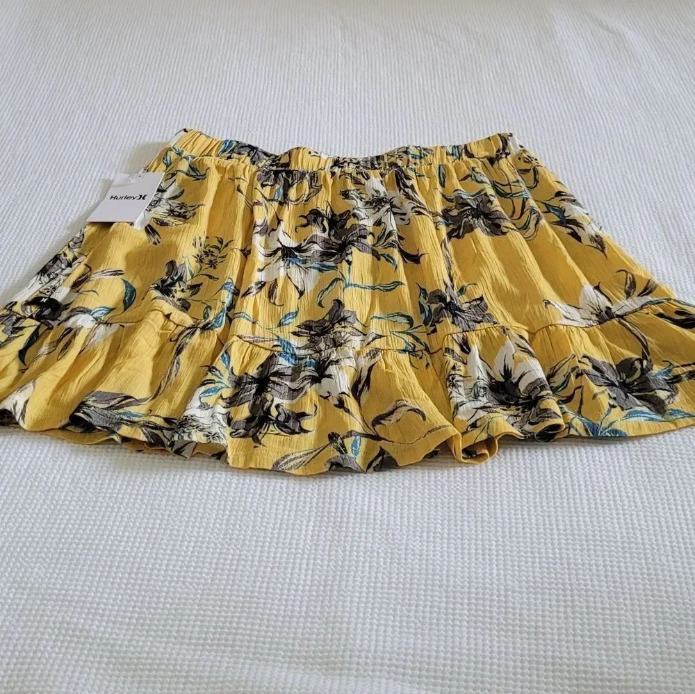 Hurley🌊 Tiered Floral💐 Mini Skirt - NWT - Picture 10 of 12